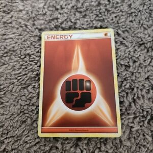 Fighting Energy (#6) 6/30 Xy Trainer Kit: Latias & Latios Regular